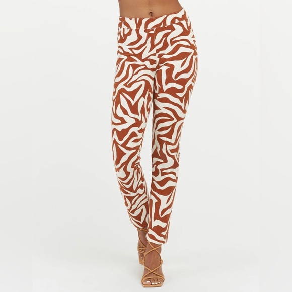 NWT Spanx On-the-Go Printed Ankle Slim Straight Pant Clay Zebra Stripe Petite XL - Picture 4 of 16